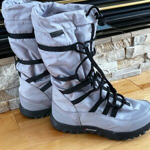 Baffin Women's Gray Waterproof Winter Boots